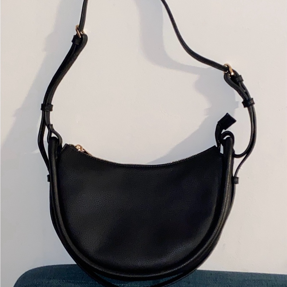 Elegant Black Shoulder Bag